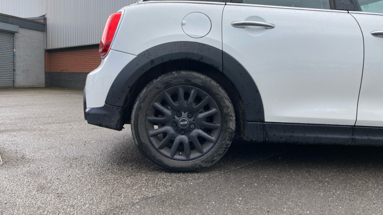 MINI Cooper 1.5 C Classic 5dr Auto Petrol Hatchback